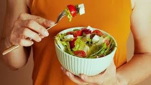 download (65) Tigela com alimentos saudáveis que representam a Dieta MIND.