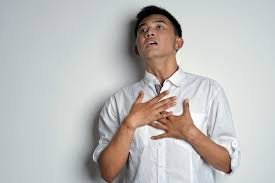 download (20) dor no peito ao respirar fundo