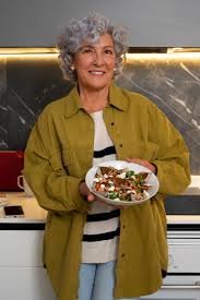 download (41) Alimentos ricos em vitamina K2 para fortalecer ossos e saúde geral.