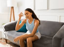 download (30) Pessoa cansada em dia quente