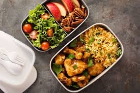 download (46) Marmita saudável com alimentos leves para o verão