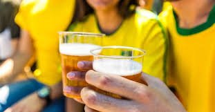 download (6) Bebida alcoólica em dia quente com sinais de desidratação